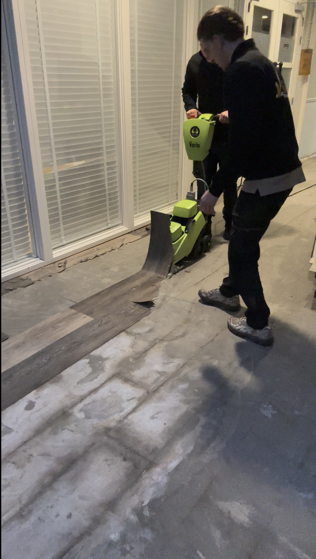 PVC Vloer verwijderen, Tapijt Verwijderen, Linoleum Verwijderen, Verwijderuwvloer.nl